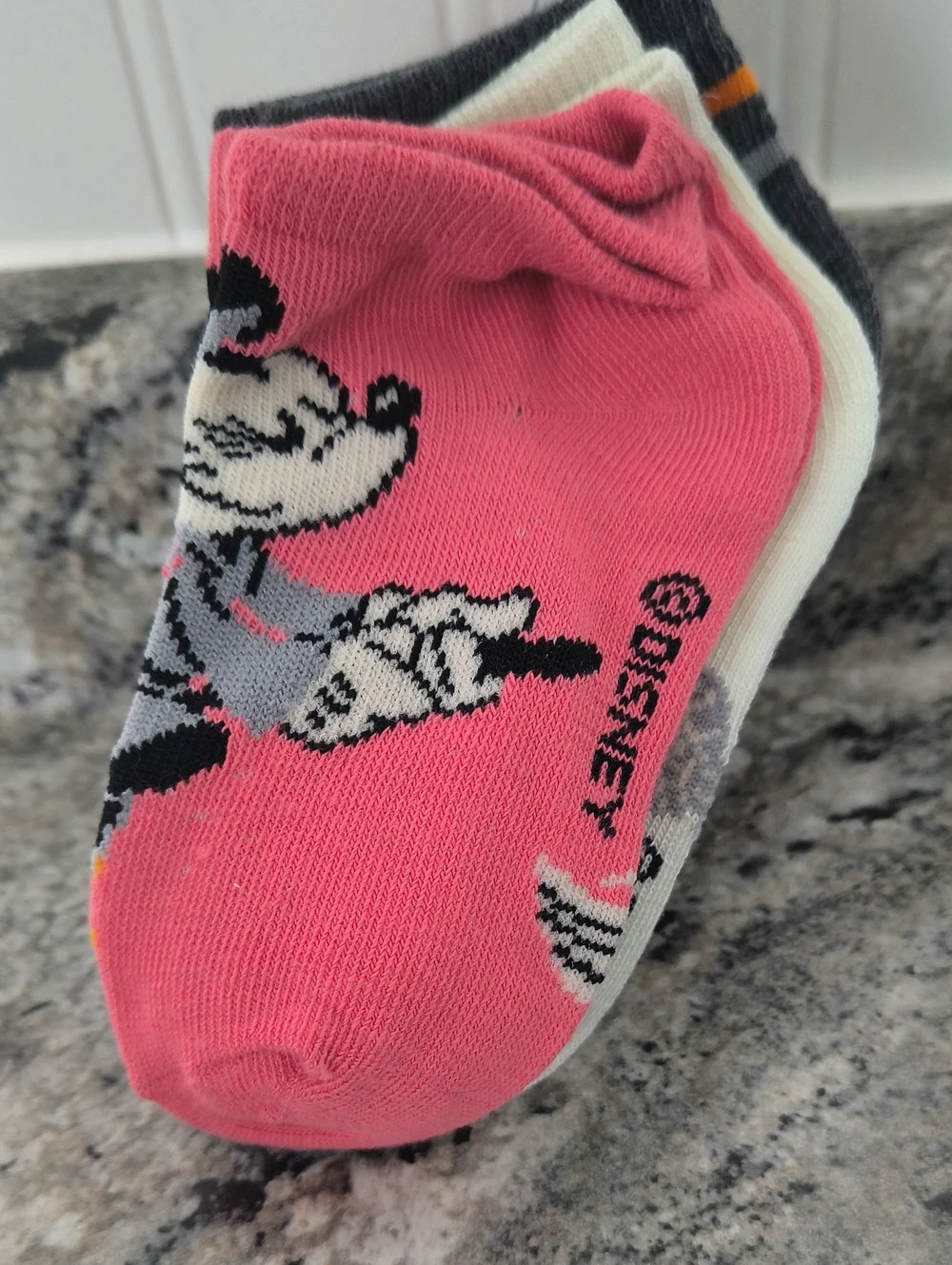 Disney Kids' Halloween Minnie Mouse No-Show Socks - Pink & Cream - 5 Pack